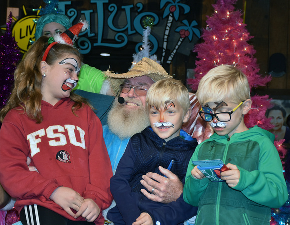 Hanson Family-BillyClaus+LuLuBelles 2019-3