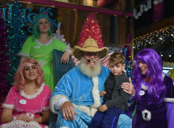 Billy Claus at LuLu's 2019-5
