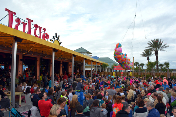 Beach Ball Drop 2015-5